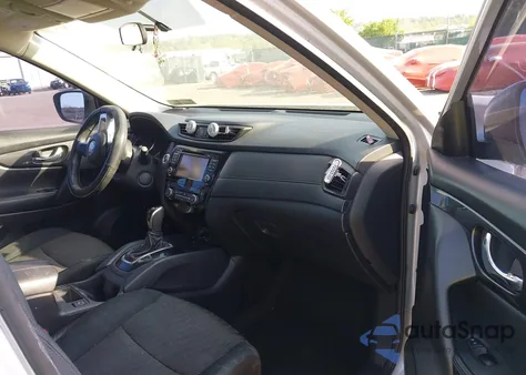 2017 Nissan Rogue Sv из США, поврежденный, VIN 5N1AT2MV4HC878808